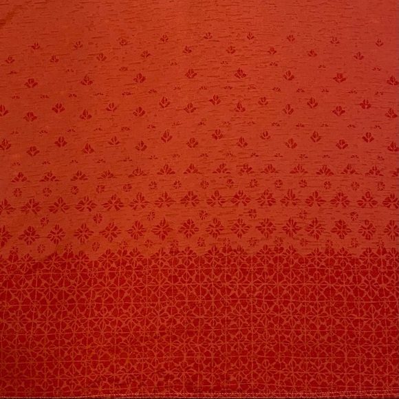 Columbia Burnout Sheer T-Shirt - Picture 4 of 6